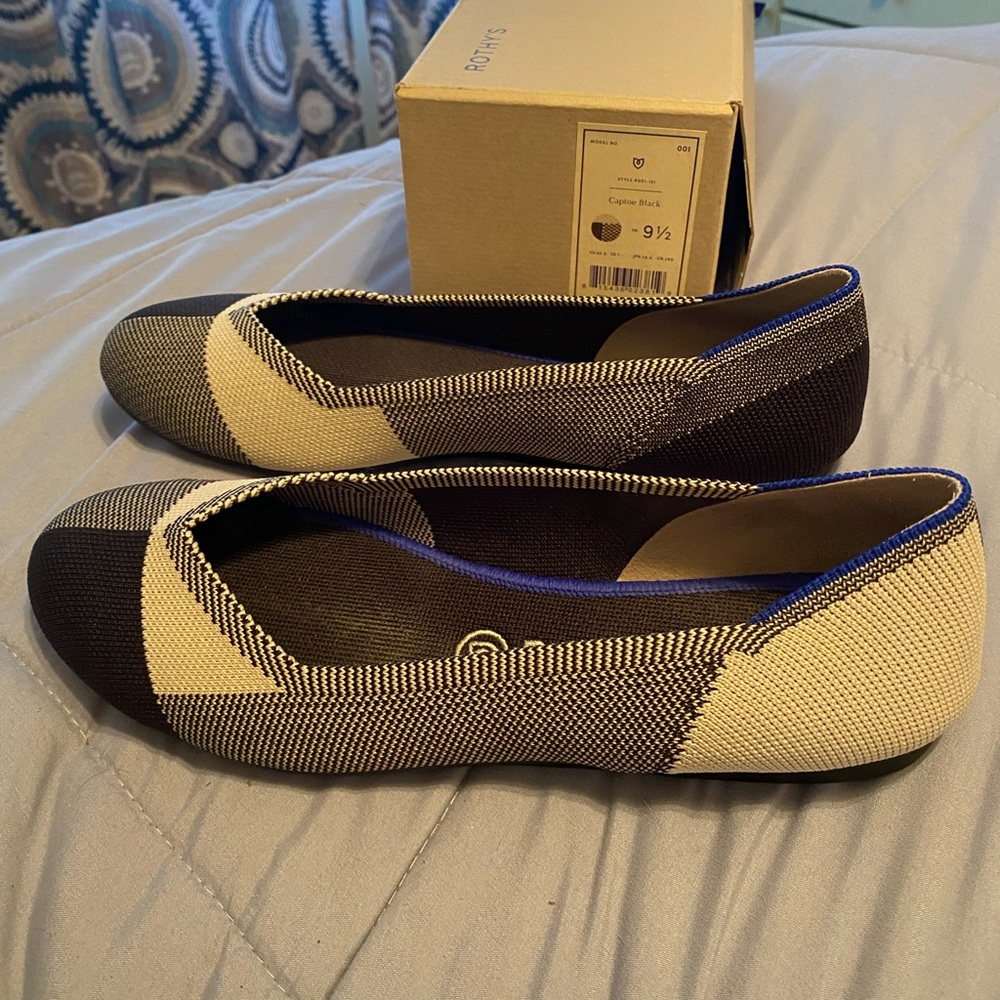 Rothy’s black captoe flats size 9.5